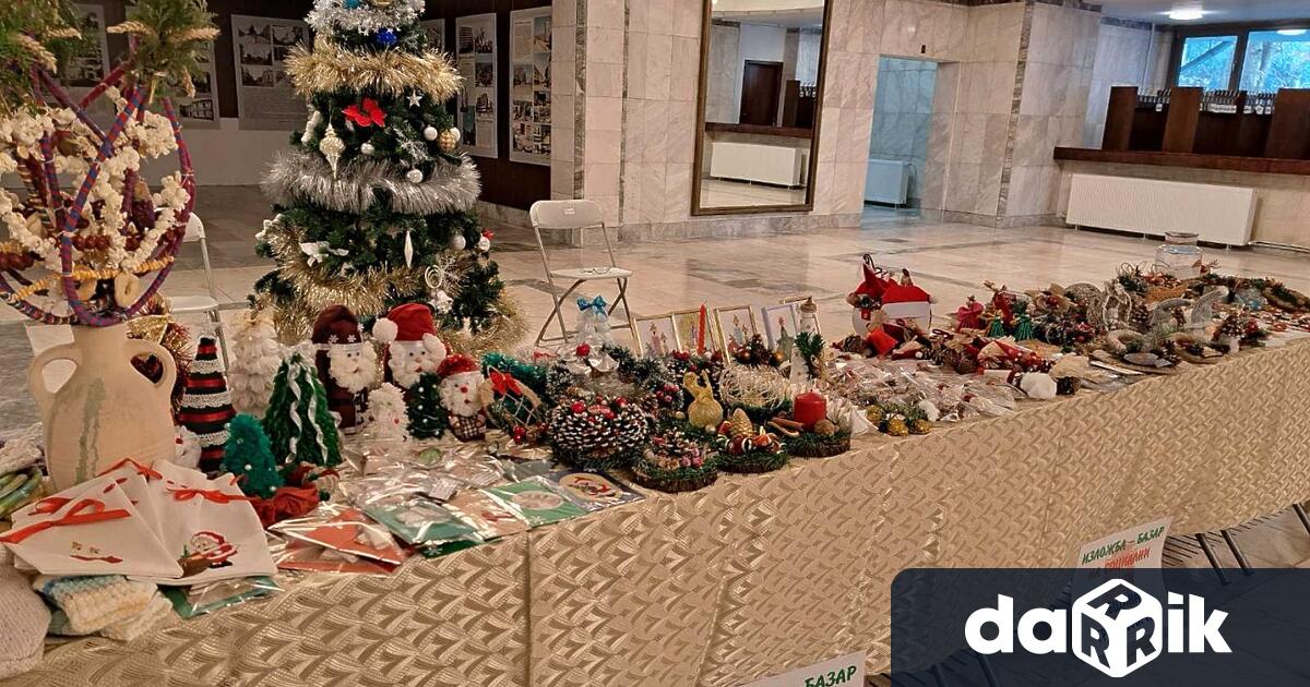 По традиция, в седмицата преди Великден Община Добрич подготвя изложба-базар