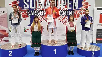 Състезатели на СК Дарис с успехи от силен международен турнир по карате