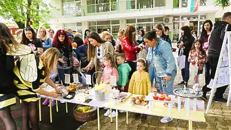 Новозагорската ДГ „Детски свят“ организира изложба - базар