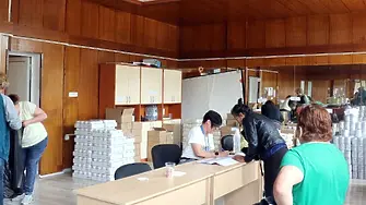 БЧК раздаде хранителни пакети на най-нуждаещите се лица в община Генерал Тошево