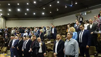 С минута мълчание започна сесията на Общинския съвет във Варна