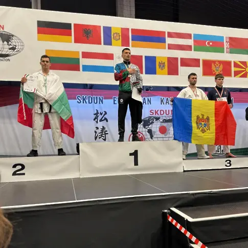 Студентът по медицина Ивайло Боев стана вицеевропейски шампион на Европейското първенство по шотокан карате-до в Унгария