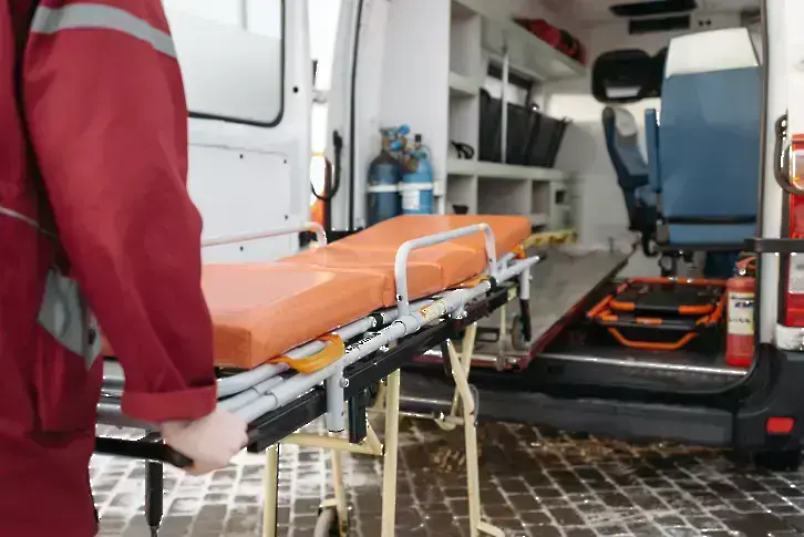 Бременна жена е ранена при катастрофа в Семерджиево