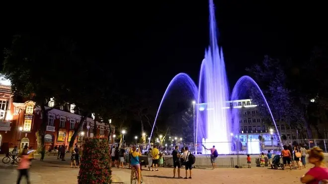 Пускат фонтаните във Варна