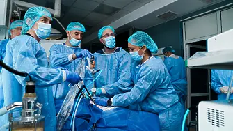 Топ хирурзи от Американската Асоциация по лапароскопска и роботизирана хирургия SLS за първи път проведоха интензивен курс по минимално инвазивна хирургия за млади лекари в МУ - Плевен