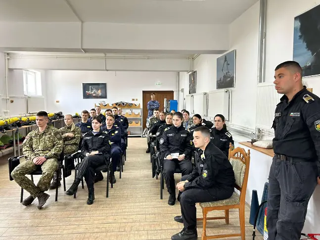Курсанти от ВВВУ Георги Бенковски участваха в смесена интензивна програма - “Тактика на военноморската война”