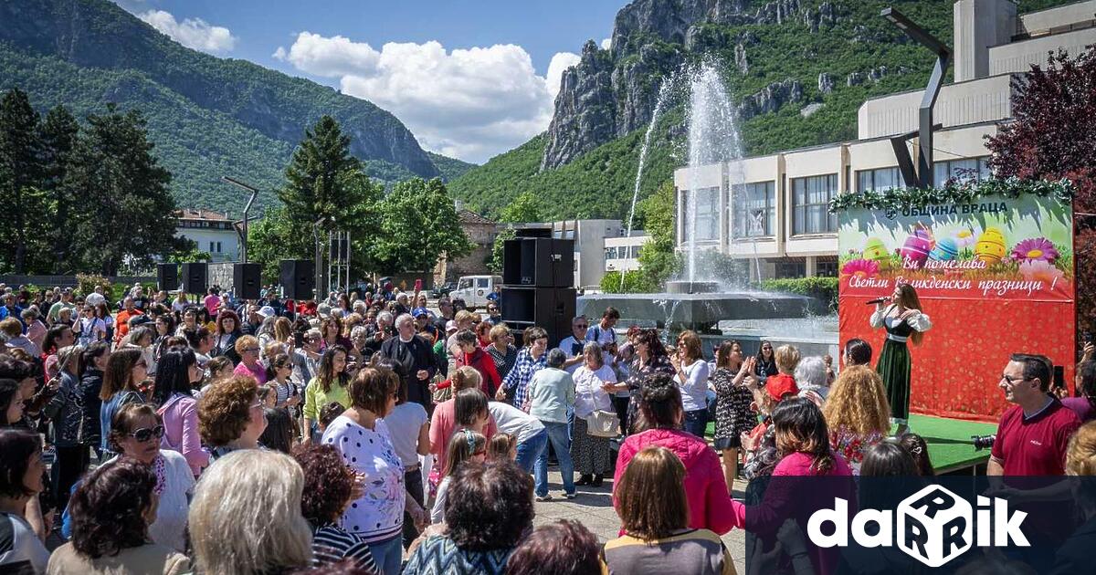 За поредна година стотици жители и гости на Враца отбелязаха