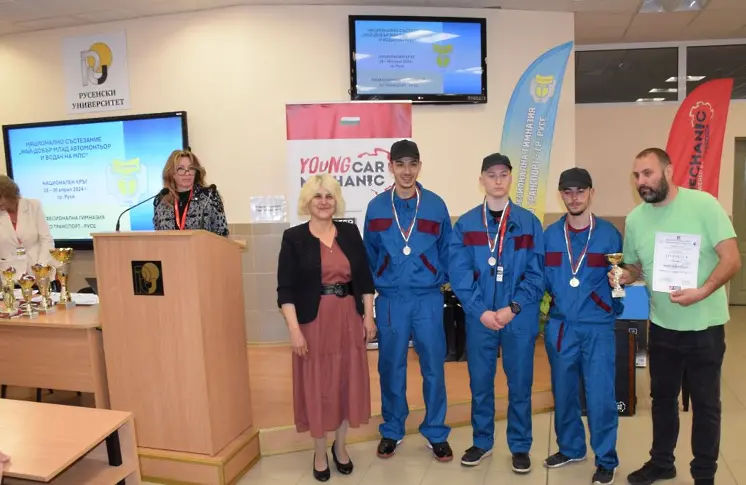 В Русенския университет се проведе Националното състезание „Най-добър млад автомонтьор и водач на МПС“