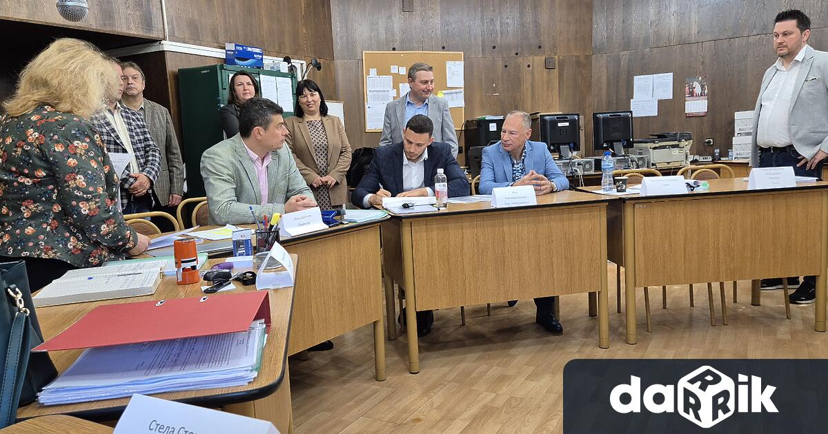 Общинският председател Бедрос Пехливанян ще води листата на ГЕРБ в