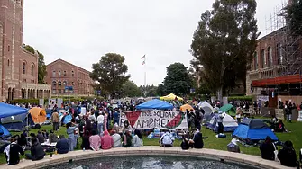 Пропалестинските протести на студенти в САЩ доведоха до арести и напрежение в редица университети 