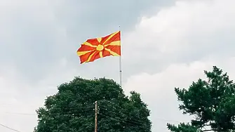 Кандидатът за президент на Северна Македония Силяновска ще напомни на българския президент, че никой договор не е вечен