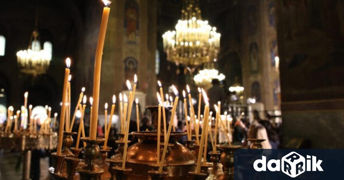 Представители на бургаското православно духовенство ще отслужат Пасхална служба в