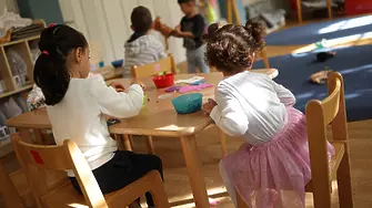 Близо 10 000 деца остават без място в детските градини в София