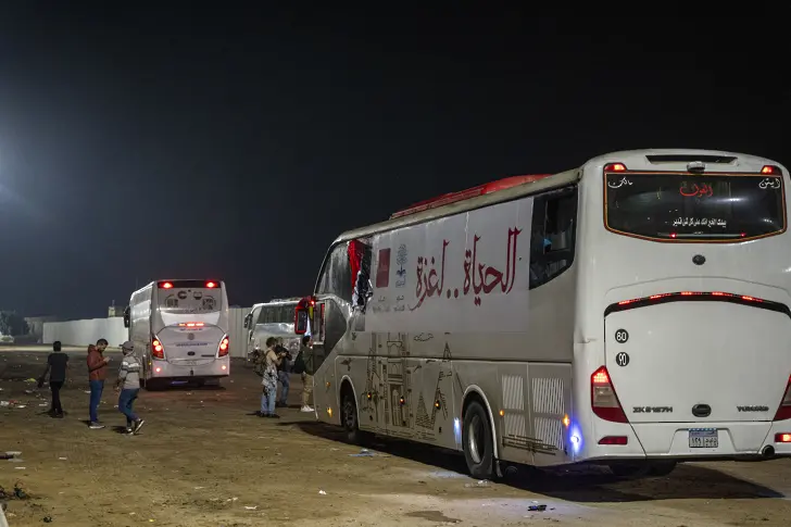 Нови евакуации в Рафах, Израел ще разшири офанзивата си