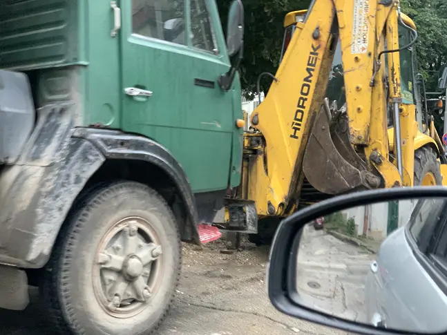 Кметът на Плевен: Всички екипи и служби са ангажирани с отстраняване на щетите след градушката над Плевен