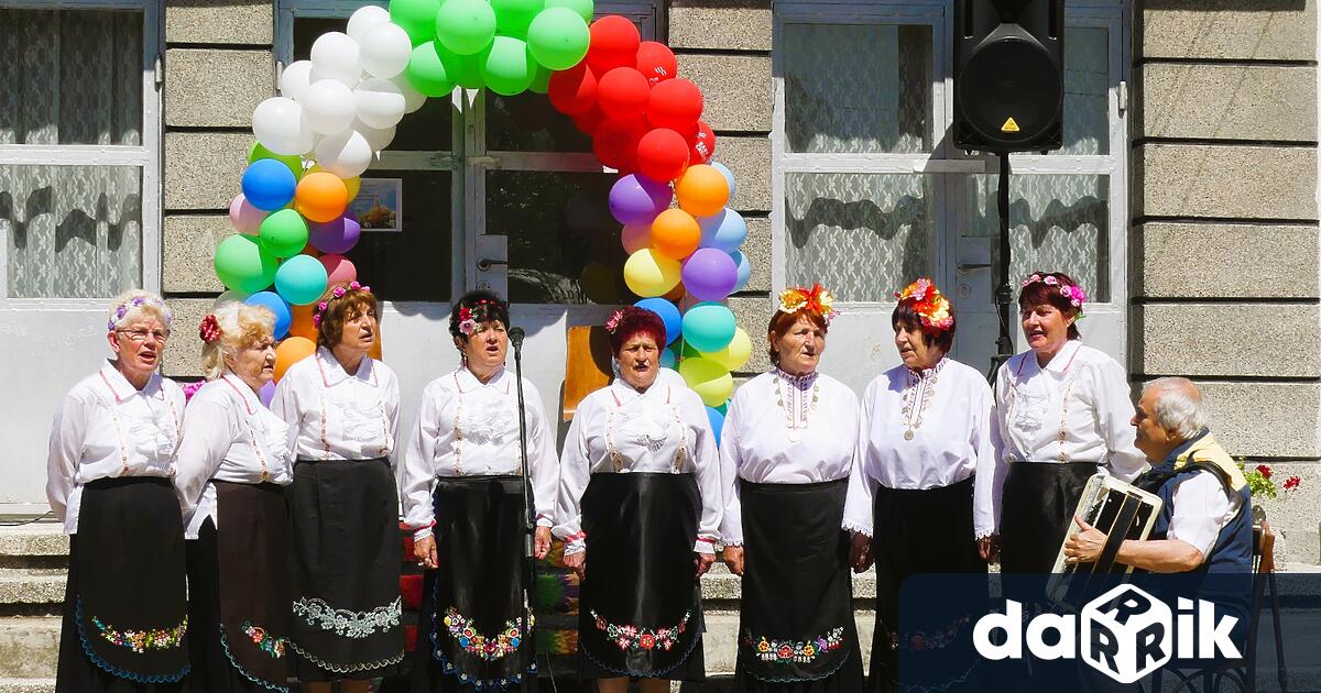 Новозагорското селоБрястово тържествено отбеляза двойния си празник на населеното