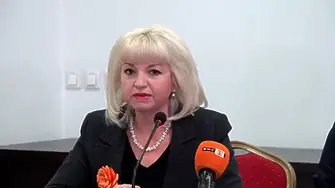 Граждани и общественици изпращат Петя Ставрева по последния ѝ път