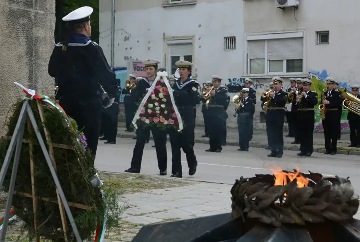 Военен ритуал и шествие „Безсмъртен полк” на 9 май във Варна