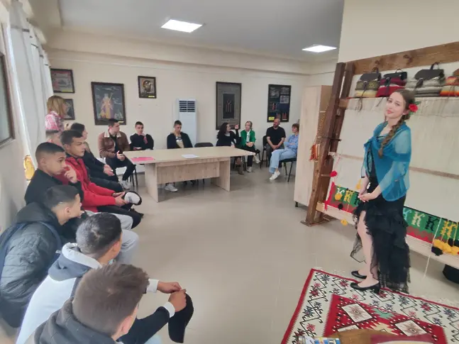 Информационният център в Котел представя всяка седмица на посетителите ново лице 