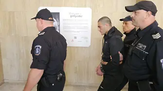 Започна процеса срещу Омар, който уби двама полицаи в центъра на Бургас 