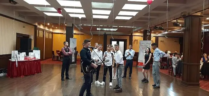 Звезден бал за абитуриенти в нужда се проведе снощи в Плевен