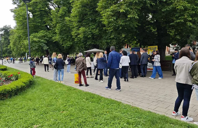 От Плевен започна проект за най-дълго послание за мир на планетата