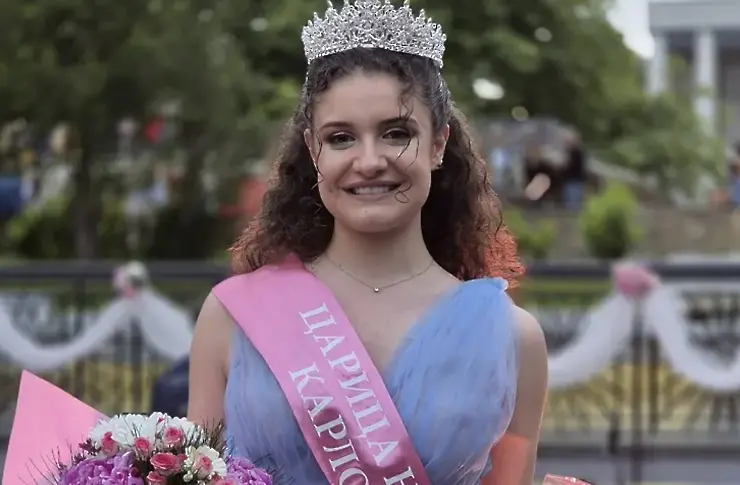 16-годишната Анна-Мария е новата „Царица на розата“