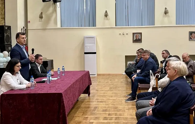 Евродепутатът Асим Адемов пред земеделци в Кюстендил: Следващият програмен период ще има повече финансиране за малките и средни фермери