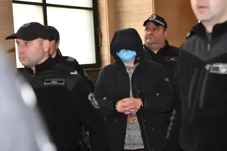 Обвинената за убийството на зет си Красимира Трифонова остава в ареста