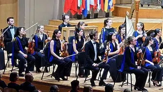 Пианистът Николай Димитров: Свиренето в Младежкия оркестър на ЕС е вдъхновяващо