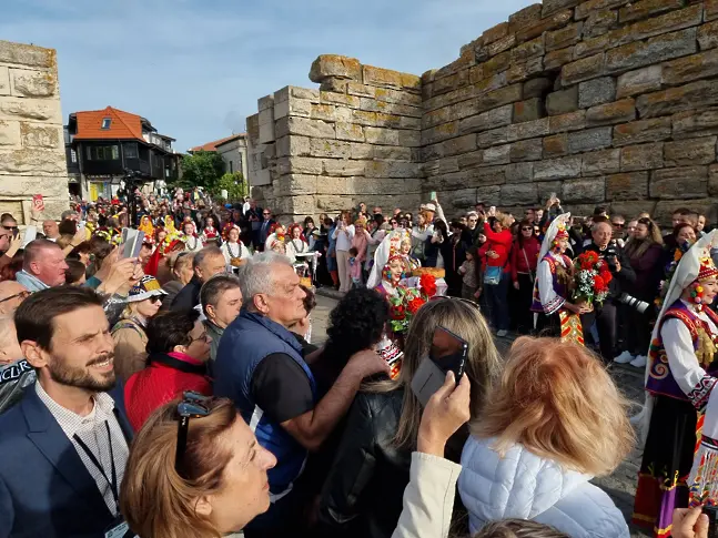 Президентът в Несебър: Въпреки турбуленциите по света, България стои като сигурна туристическа дестинация 