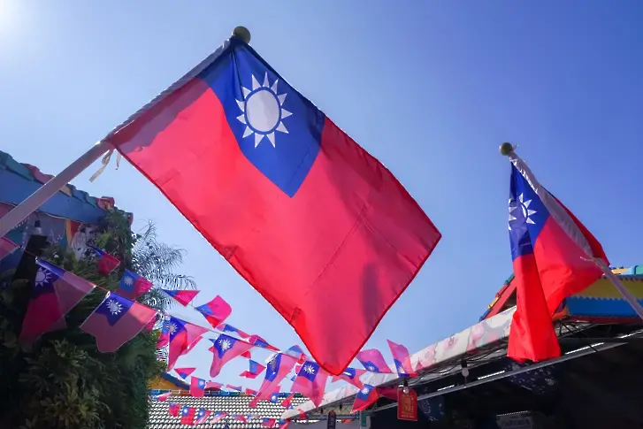 Китай с провокативни военни учения до бреговете на Тайван