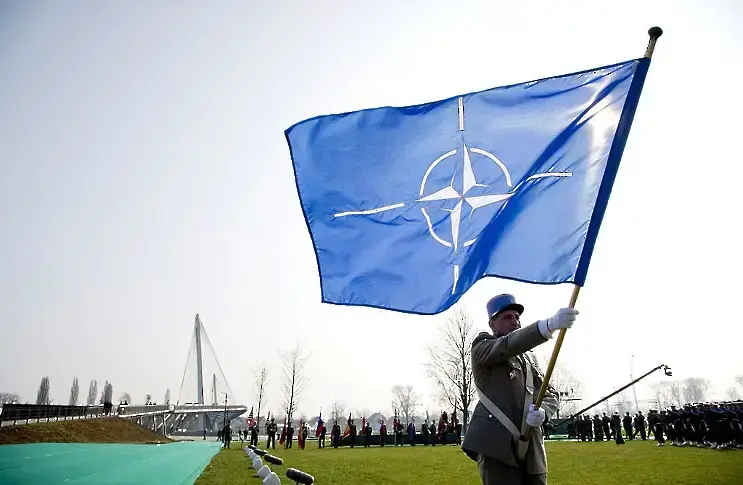 „Гаранция за сигурност“: Министърът на отбраната на Босна и Херцеговина иска НАТО да създаде база в страната