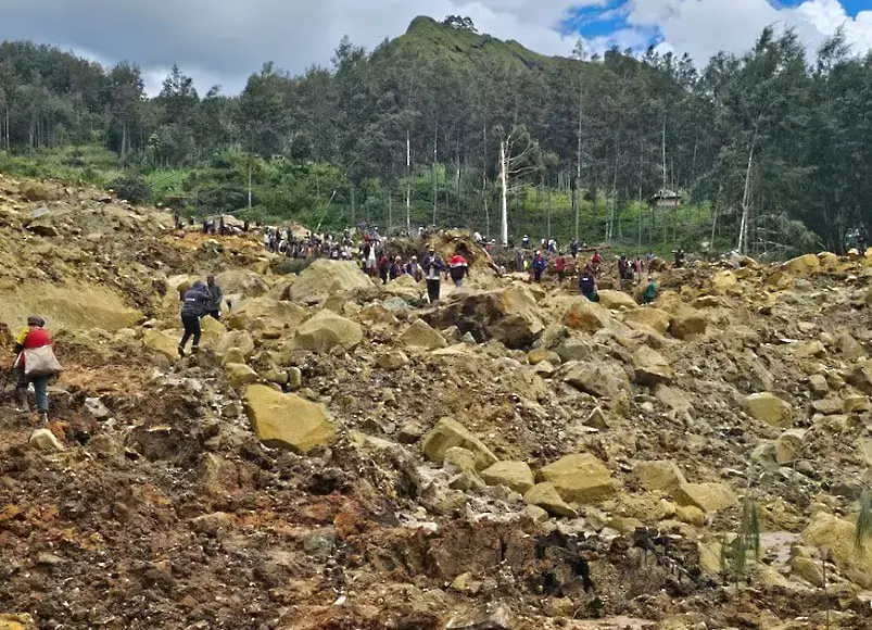 Опасения за хиляди изчезнали след свлачището в Папуа Нова Гвинея 