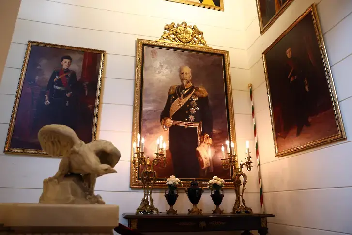 В сряда тленните останки на цар Фердинанд ще бъдат пренесени в България
