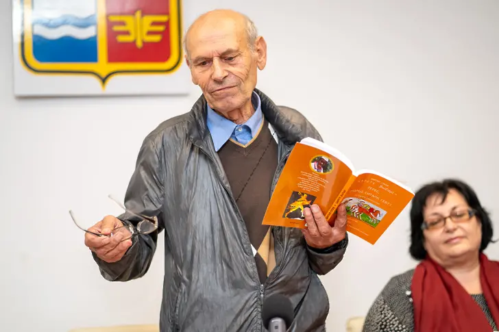 Премиера на най-новия исторически роман на Цветко Стеев се състоя в Мездра