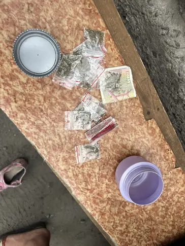 Жена скри марихуана в крем за ръце 