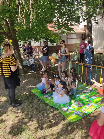 Първи юни в село Победа