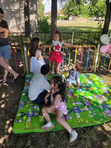 Първи юни в село Победа