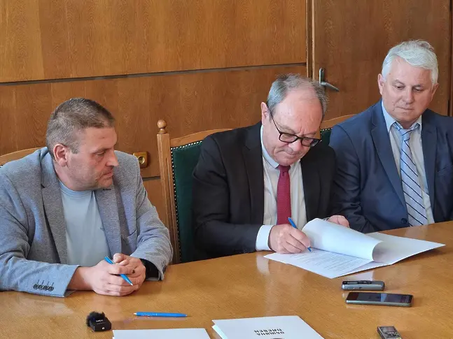 Председателят на БАН и кметът на Плевен подписаха Меморандум за сътрудничество