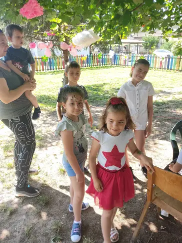 Първи юни в село Победа