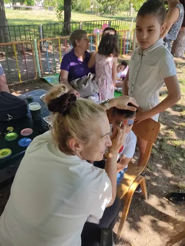 Първи юни в село Победа