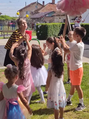 Първи юни в село Победа