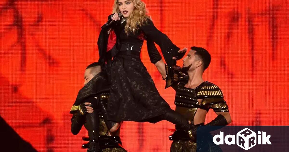 Фен на поп иконата Мадона подаде съдебен иск срещу нея