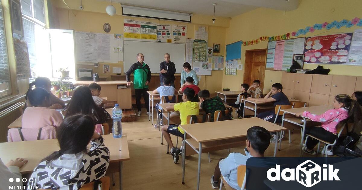 Доайенът на боксовата школа в Сливен Щилиян Кабранов е поредната