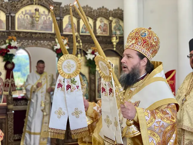 В с. Гърляно отвори врати нов православен храм, носещ името “Св. Неделя” 