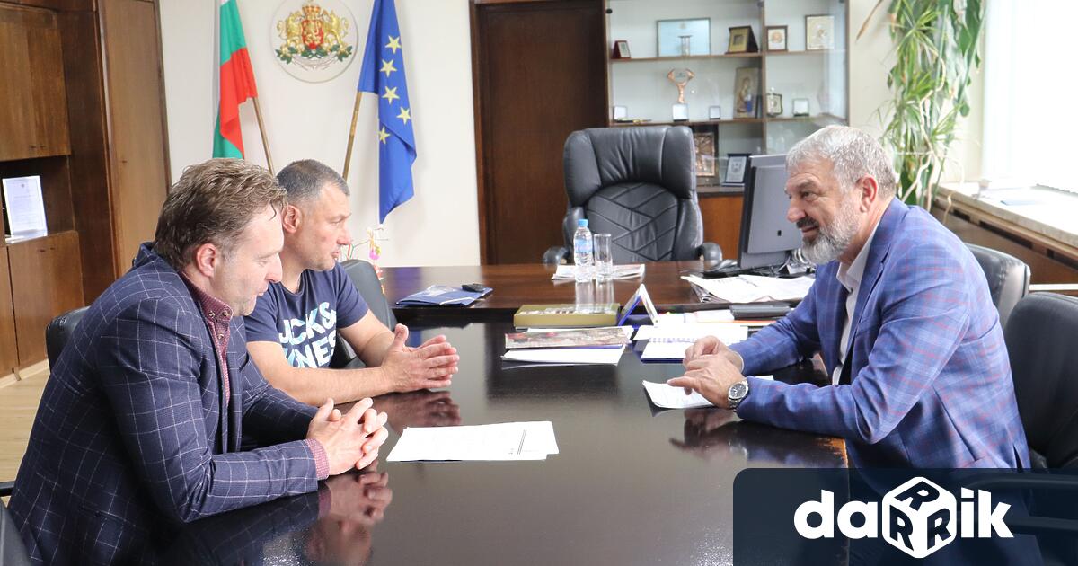 Областният управител на Русе Драгомир Драганов поиска възстановяване във възможно