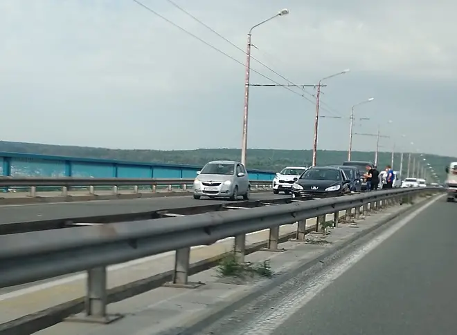 Голямо задръстване заради катастрофи на Аспарухов мост 