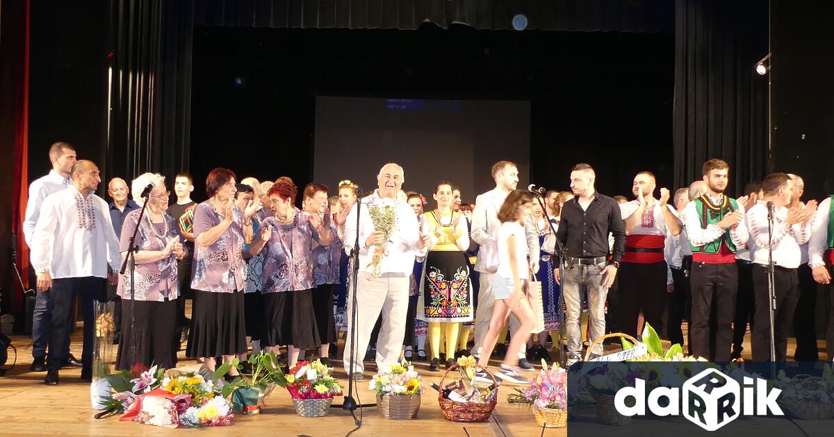 Новозагорецът Георги Петков отбеляза своя 50 годишен юбилей на сцена с