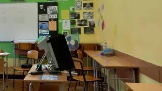 Проблеми с машините в деня на вота в Бургас 